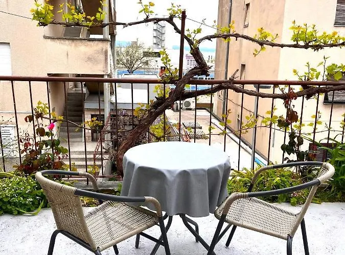 Apartament M&k Split